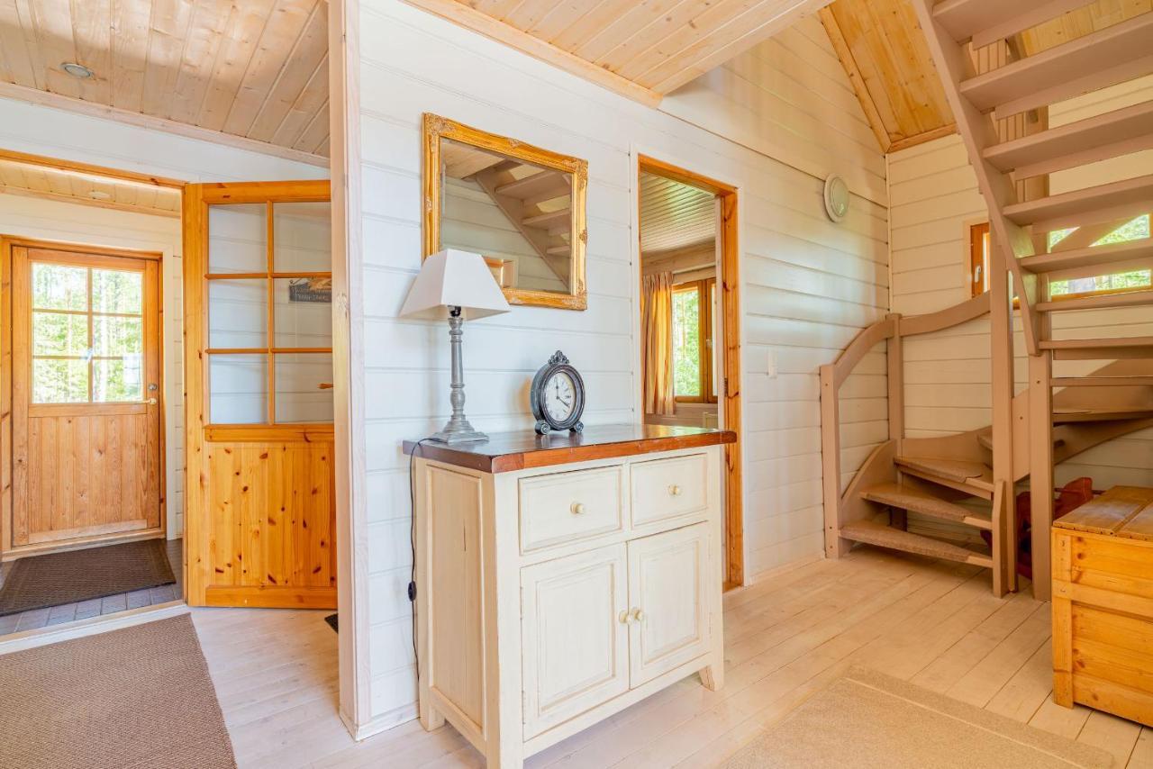 Patalaiska Cottage With Private Beach Ruokolahti Exterior photo